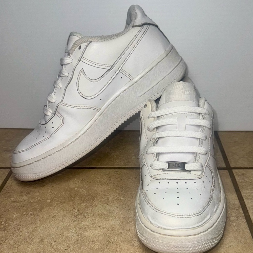 Nike White Air Force 1s AF1s DH2920-111 Youth Size 6.5Y